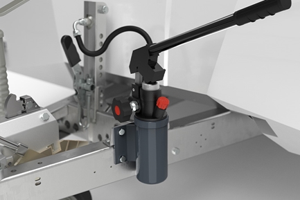 hydraulic-tilt-bed-for-low-loading-featuremedium