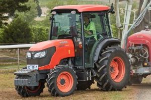 Kubota M8540 Narrow ROPS & CAB